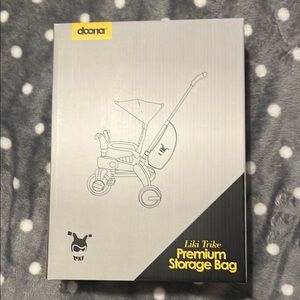 Black Modern Minimalist Bag for Accessories